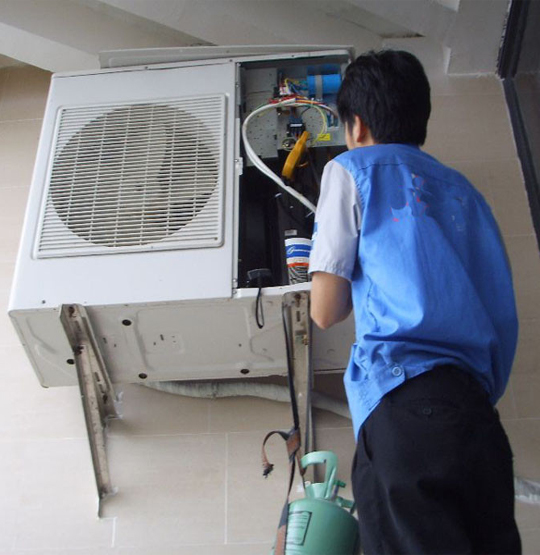 柳南空调开机无反应维修